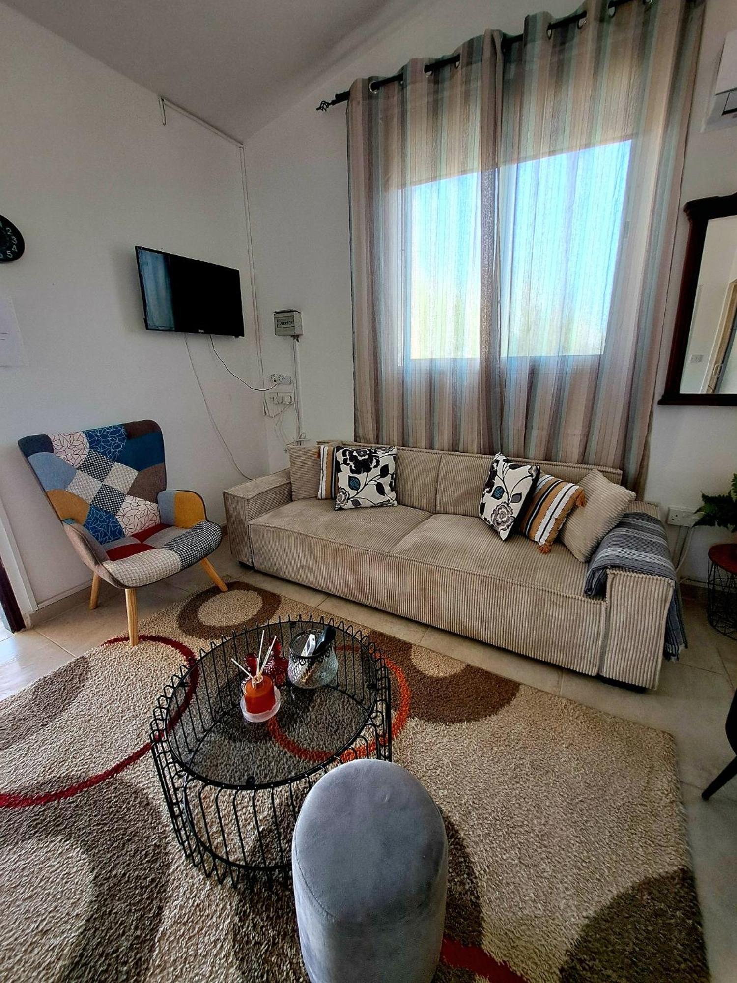 Andria Villa Periszteróna Kültér fotó